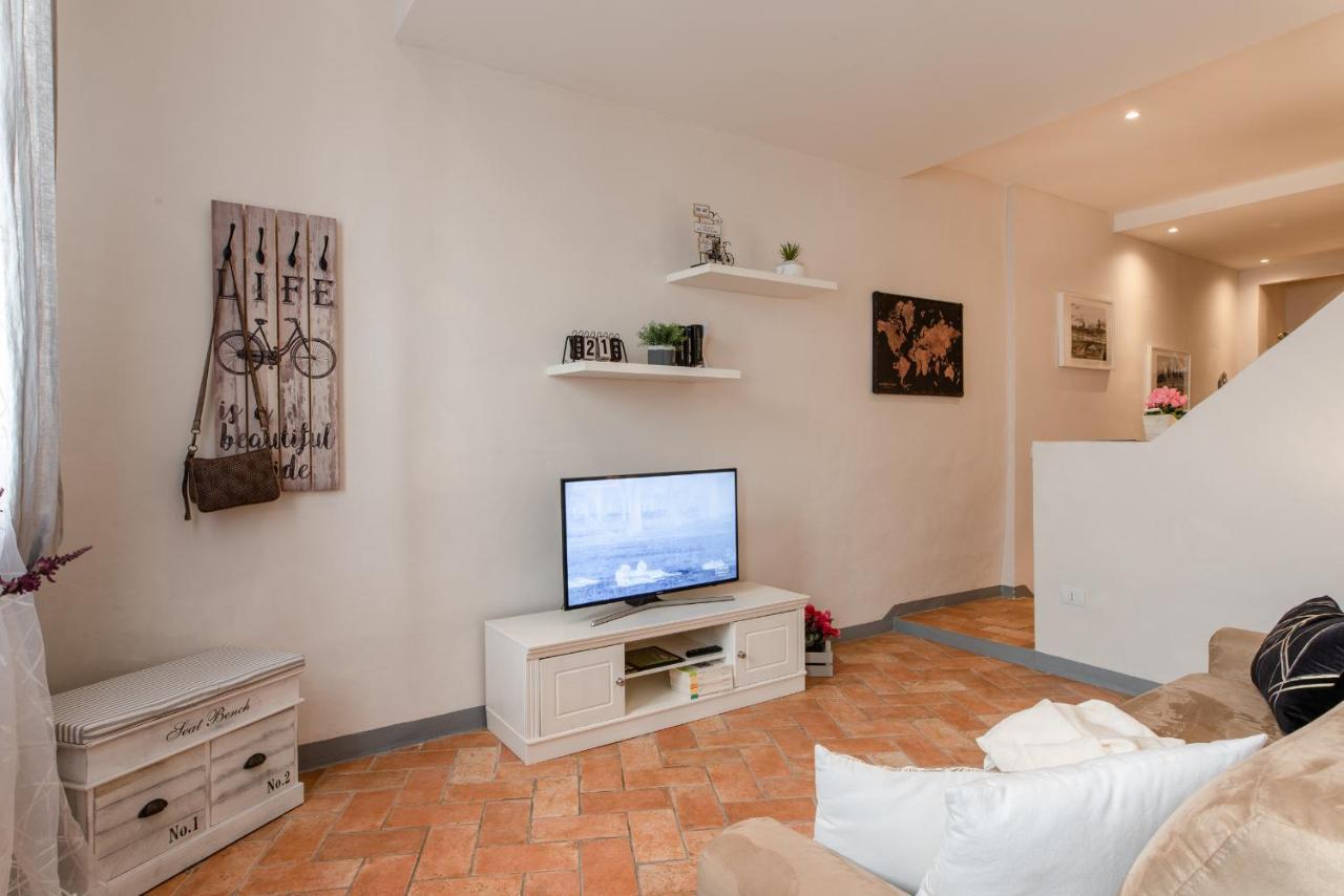 Toscanella - Flo Apartments ฟลอเรนซ์ ภายนอก รูปภาพ